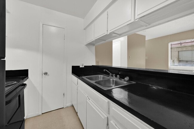 Photo - 7211 Atwell Dr Unidad 10