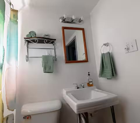 Photo - 250 Trumbull Ave Unidad 4