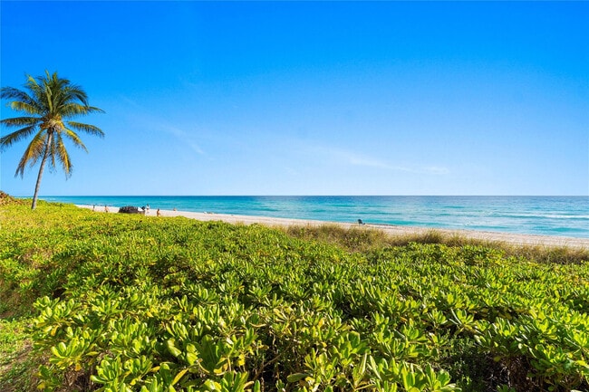 Photo - 1920 S Ocean Dr Unidad 11B