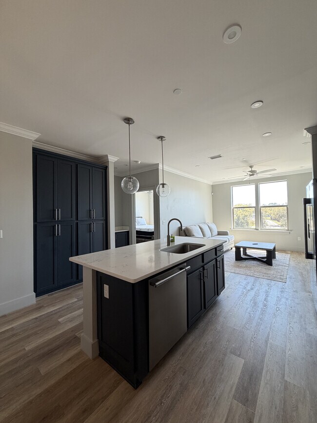 Photo - 2501 Bienville Blvd Unit Apt 432