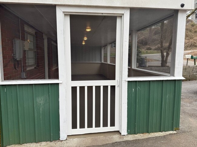 Photo - Springdale A Unit Springdale A