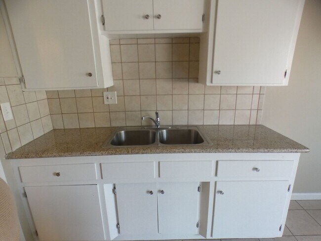 Photo - 9354 Greenwell St Unidad 1