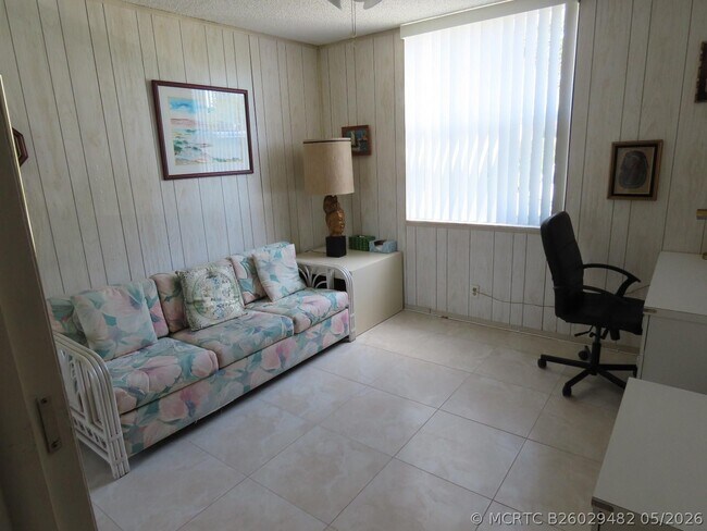 17 Willowbrook Ln Unit 106