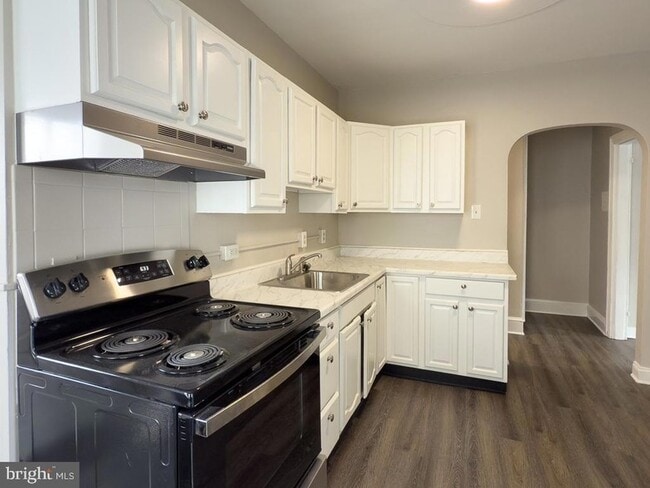 Photo - 332 Chestnut St