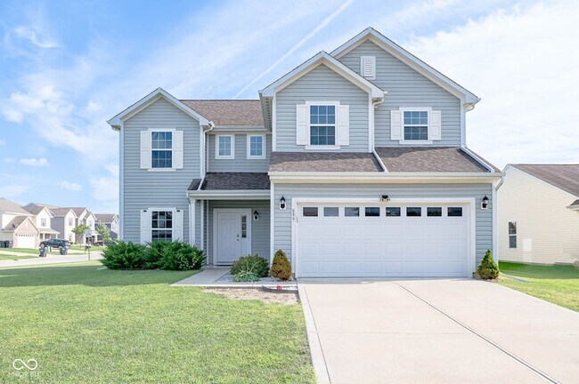 899 Briarstone Dr