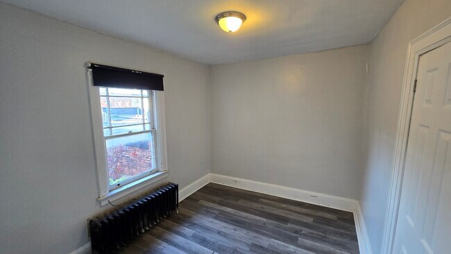 Photo - 24-32 Mulcaster