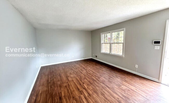 Photo - 1437 Highland Dr