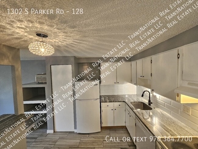 Photo - 1302 S Parker Rd Unidad 128