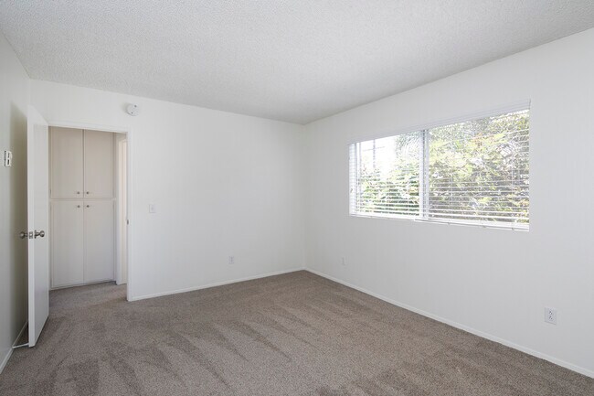 Twin Cypress Apartments