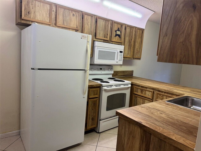 Photo - 9784 NW 14th St
