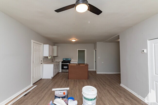 Photo - 1024 W Fry St Unidad CH1