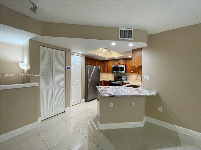 Photo - 2131 SE 10th Ave Unit 1116