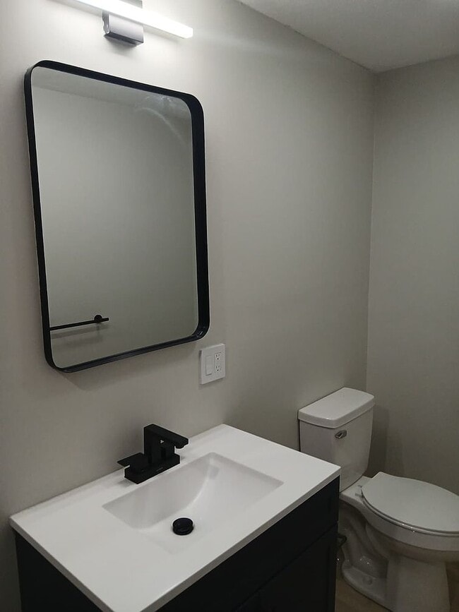 Photo - 150 Melville Ct