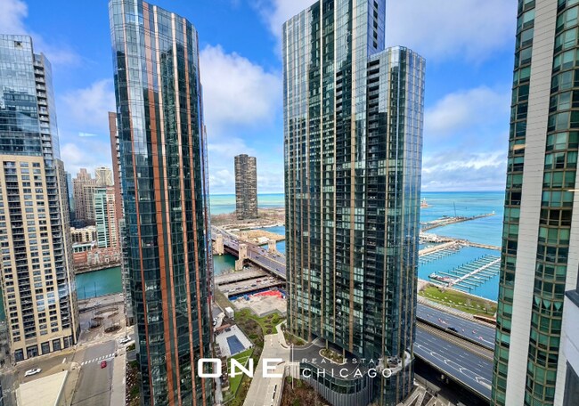 Photo - 190 N Harbor Dr Unidad 5