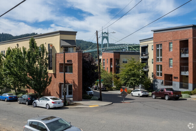 Cathedral Park - Cathedral Park Apartments