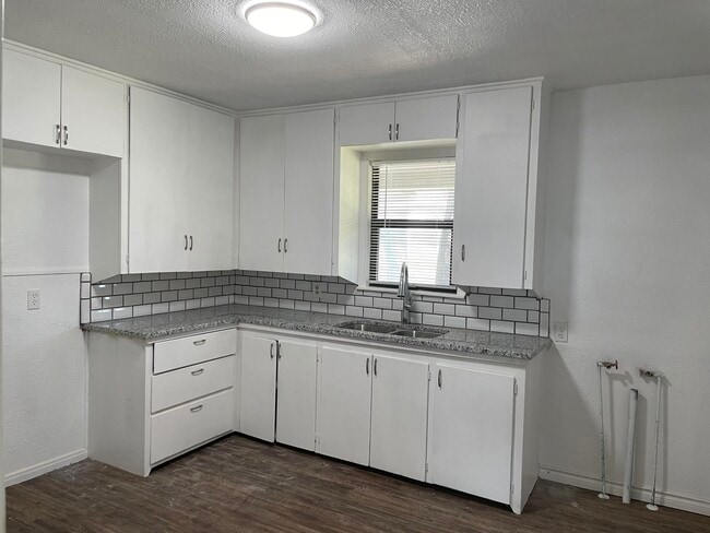 Photo - 2617 41st St