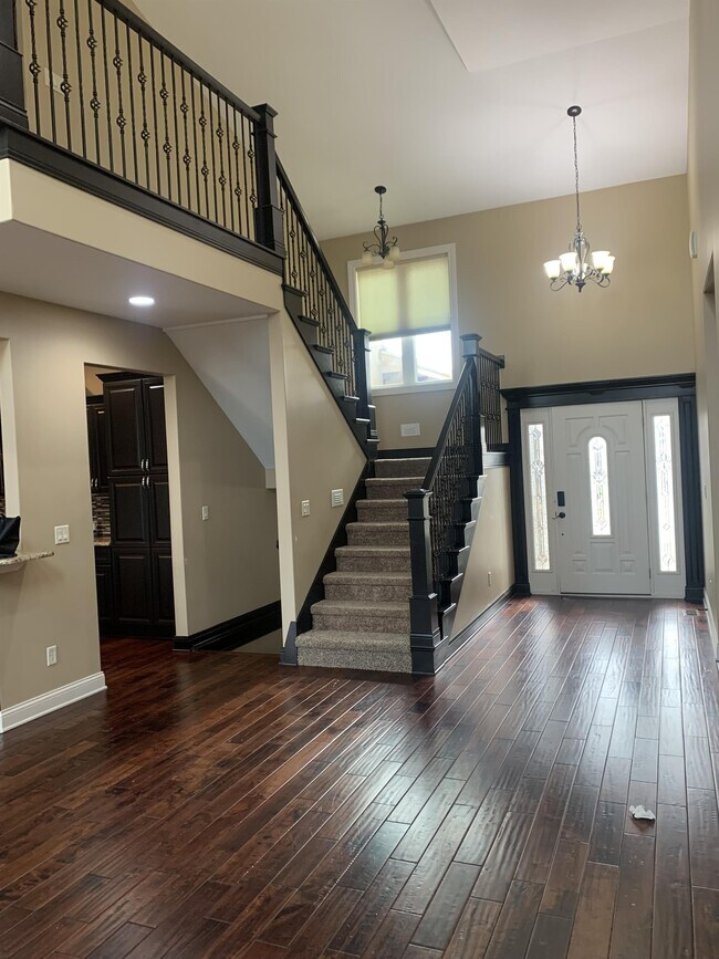 Photo - 16627 Dellwood Dr