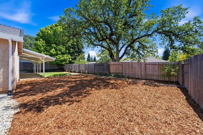 Photo - Executive Rental in Gold Hills