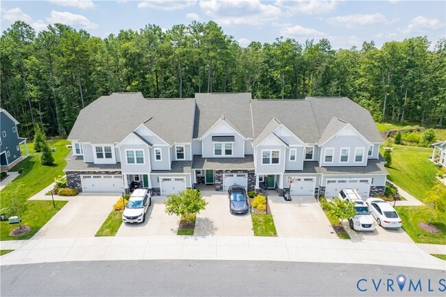 Photo - 18401 Palisades Ct