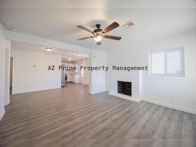 Photo - 2646 E Willetta St