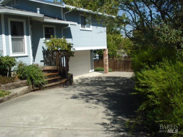 Photo - 510 Wellington Way House