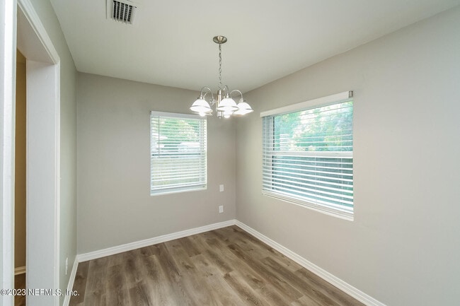 Photo - 5742 Norde Dr W