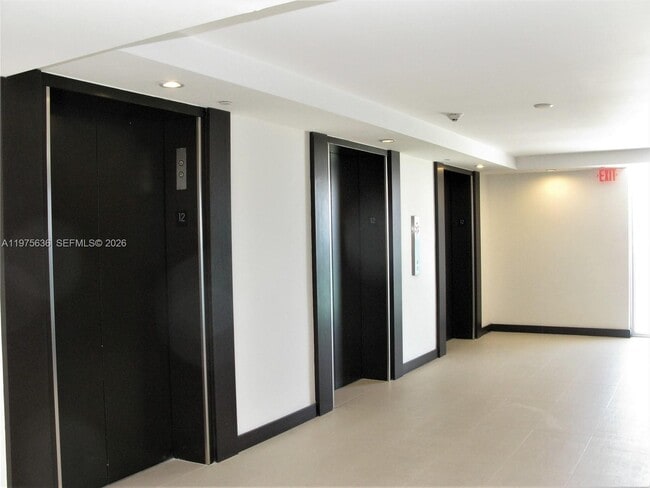 5701 Collins Ave Unit 803