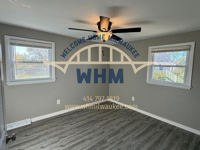 Photo - 4969 N 105th St