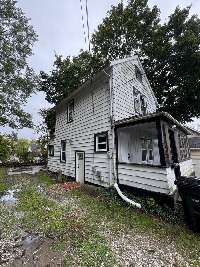 Photo - Updated 3-Bedroom Home with Modern Grey Finishes – Open House Feb 7