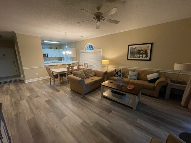 Photo - 702 Riverwalk Dr