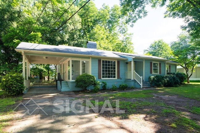 Building Photo - 736 Martinwood Rd