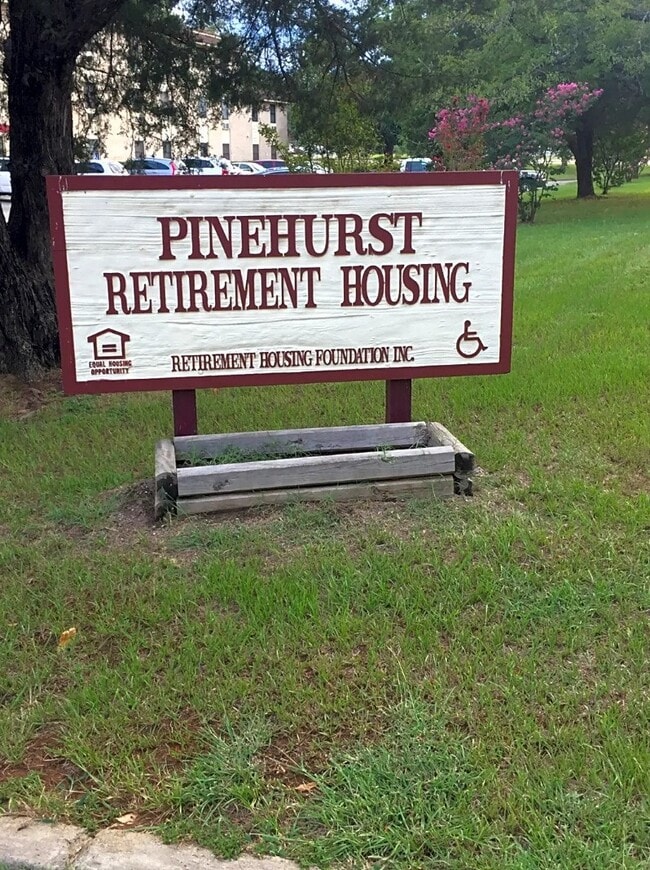 Photo - 122 Kickapoo St