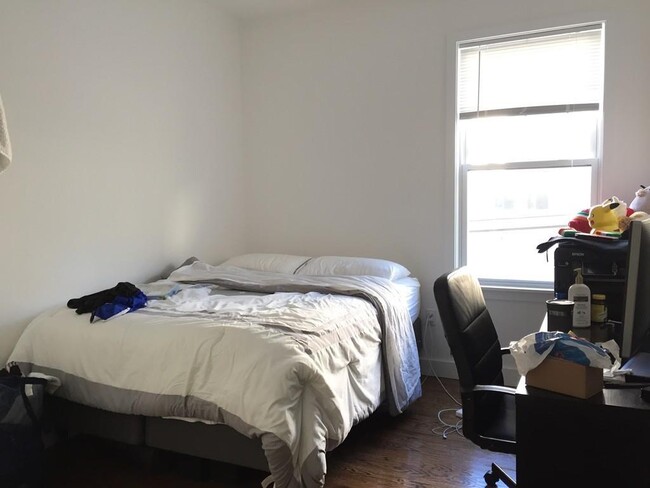 Photo - 19 Marney St Unit 4