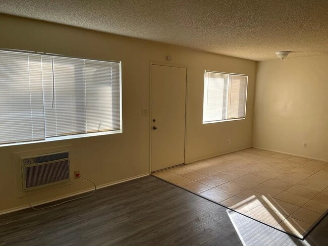 Photo - 405 Silverwood Ave Unidad C