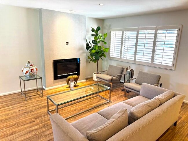 Photo - 855 E Three Fountains Dr Unit 855 E Thre