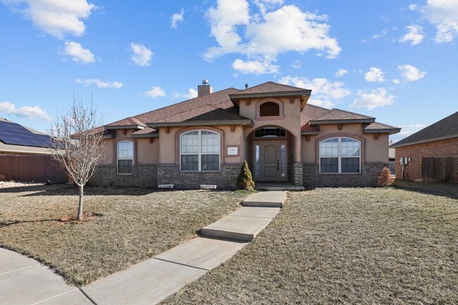 Photo - Stunning with 4 bedrooms in City View!