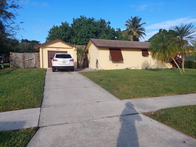 Photo - 1255 Westside Way