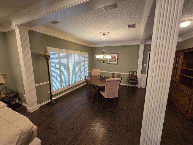 Photo - "Discover Spacious Comfort: 3-Bed, 2-Bath Gem on 77th Street (furnished)| Kingsgate