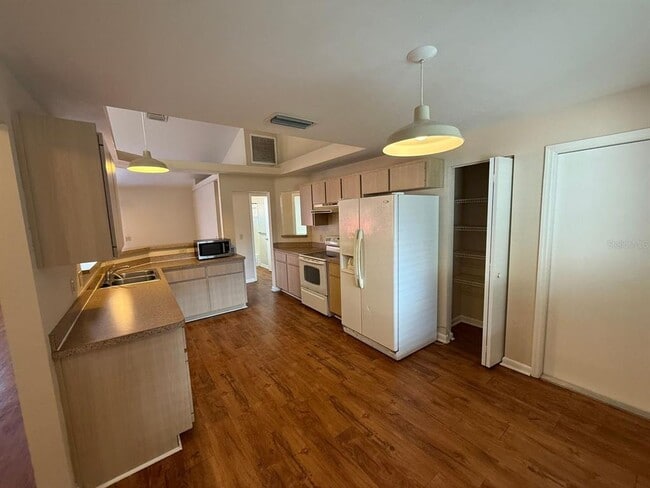 Photo - 2260 NW 41st Pl