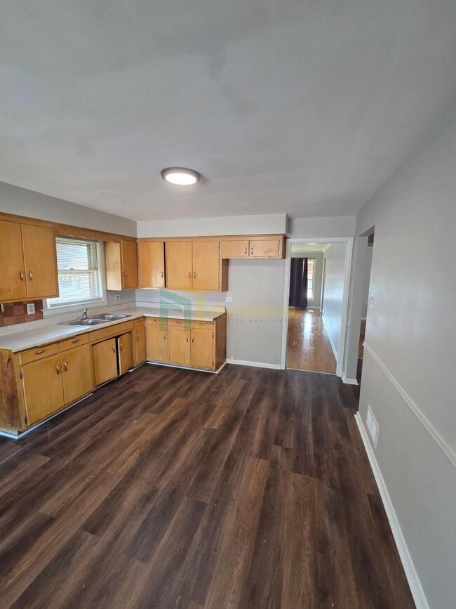 Photo - Beautifully Renovated 4-Bedroom Home with ...