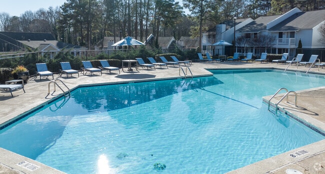 Main Pool - Nu Six Forks