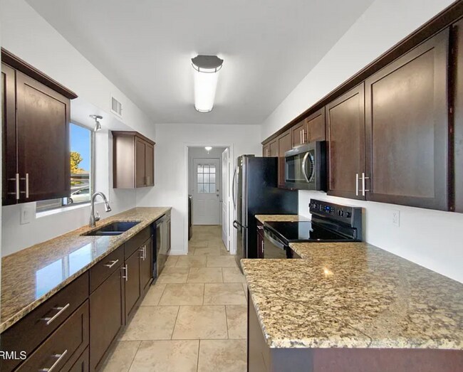 Photo - 1055 N Recker Rd Unit 1055