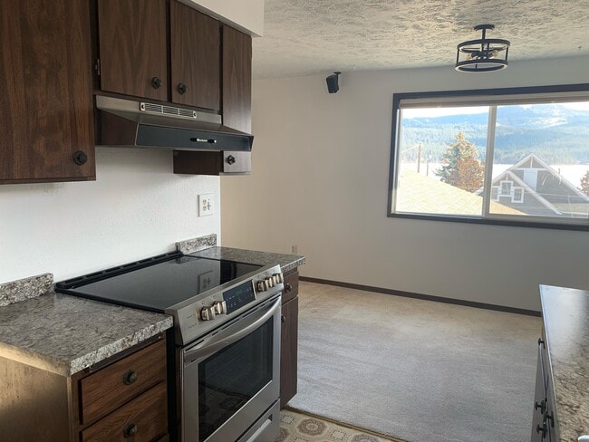 Photo - 820 S Liberty Dr