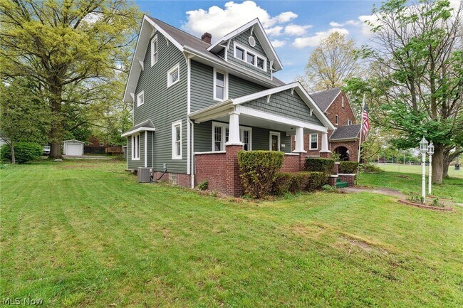 Photo - 193 N 1st St