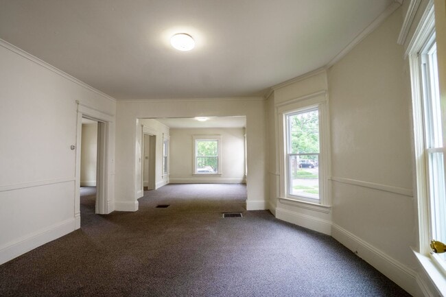 204 Harvard Pl