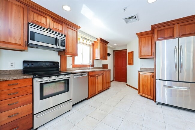 Photo - 24 Glenwood Ave Unit 3