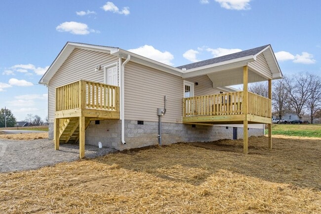 Photo - 5445 Window Cliff Rd