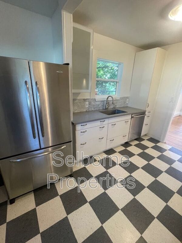 Photo - 1424 E 20th St