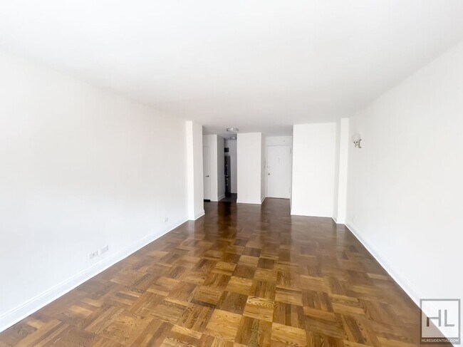 Photo - EAST 35 STREET Unit 15E