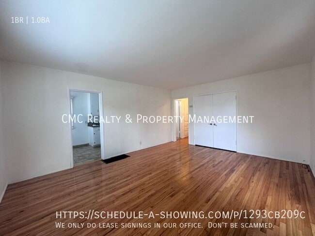 Photo - 3301 E 2nd-4 Unidad 4